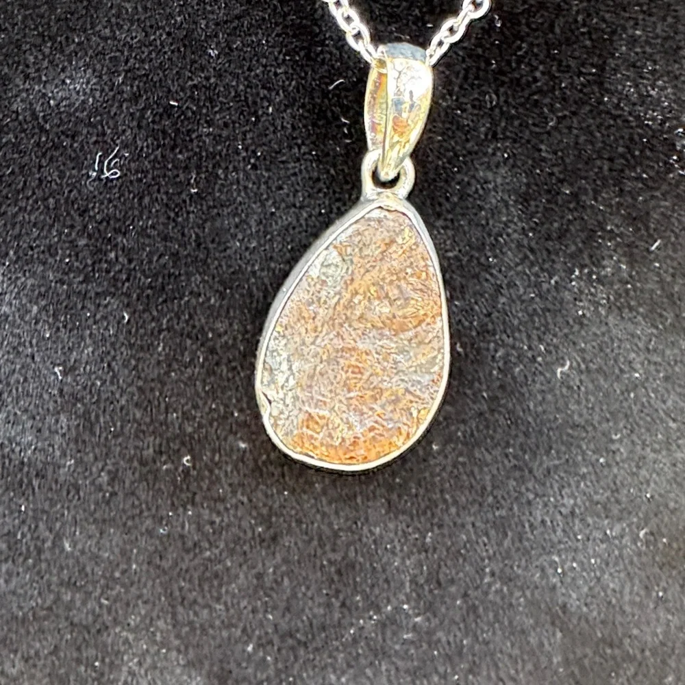 Elegant 925 silver Astrophyllite Pendant - Picture 4 of 7
